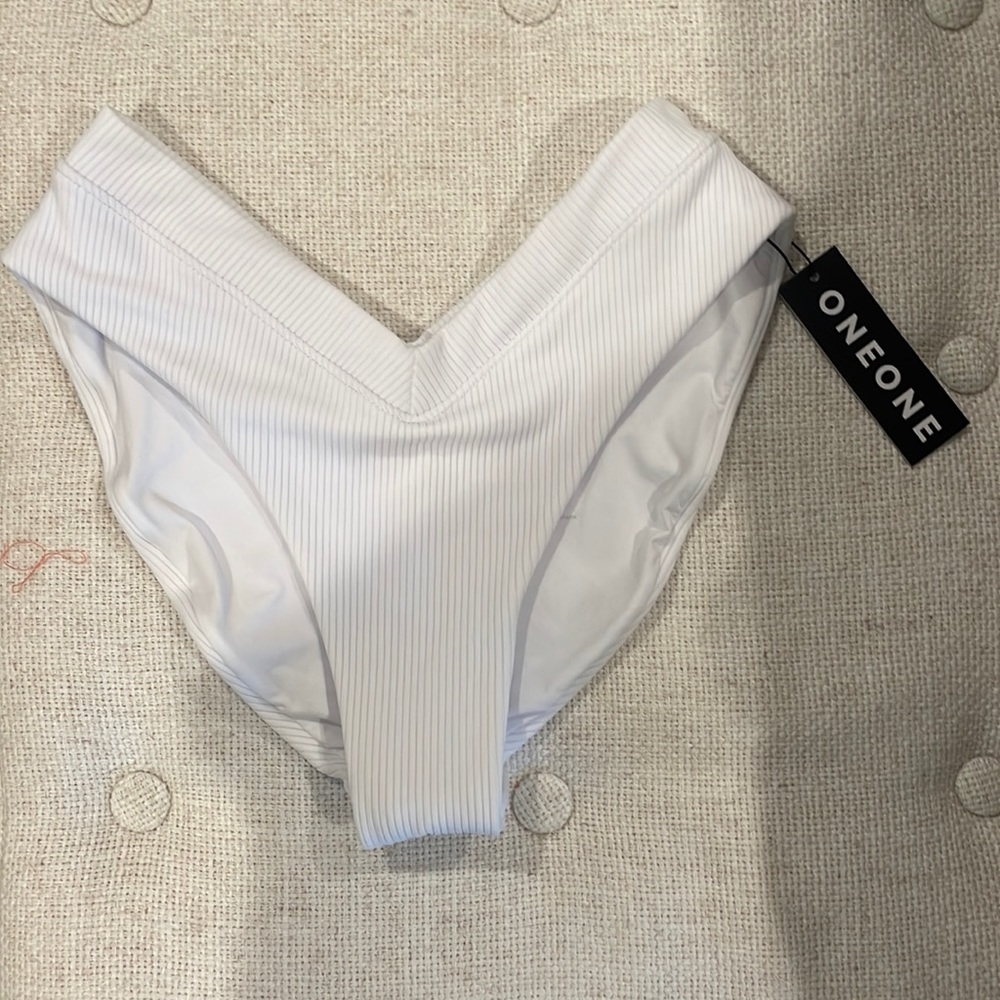 Oneone bathing suit size small full coverage